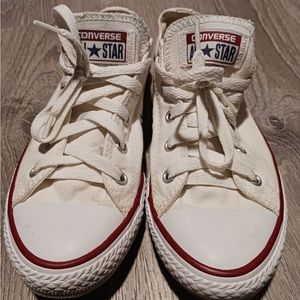 EUC unisex white converse shoes